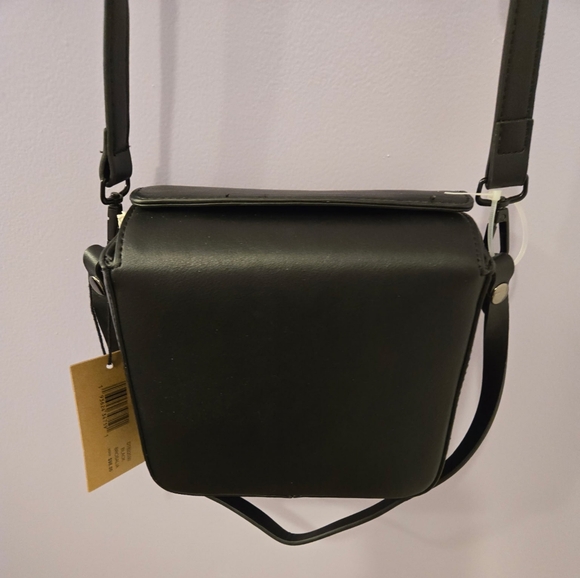 Steve Madden Convertible Crossbody Brosalia Black Bag NWT #134 - Picture 2 of 3